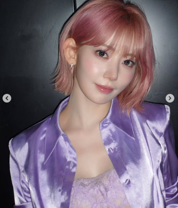 사쿠라는 지난 26일 자신의 SNS에 "You just made my night.(덕분에 정말 즐거운 밤이 되었어요)"라는 글과 함께 여러 장의 사진을 게재했다./사쿠라 소셜미디어