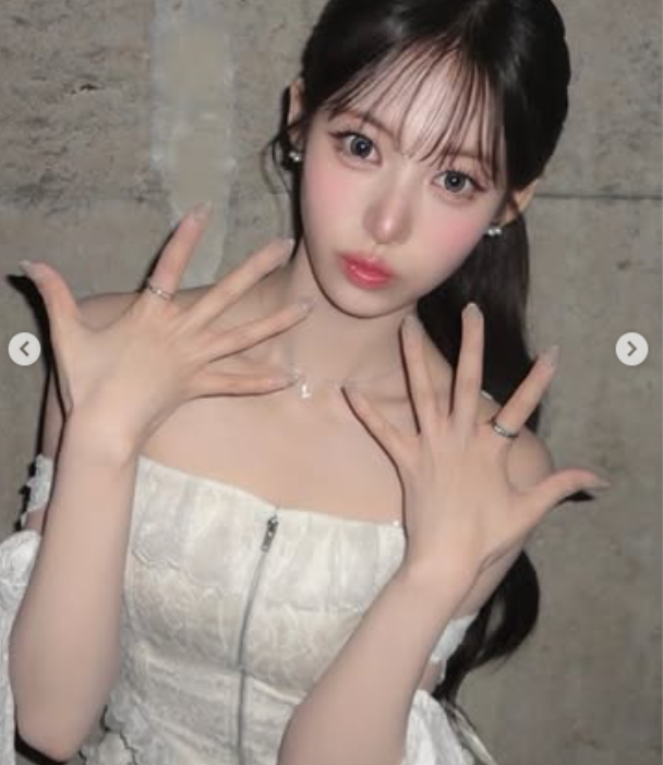지난 26일 리센느 공식 SNS에는 "리마인 추석 연휴 잘 보내고 있나"라는 글과 함께 리브의 모습이 담긴 사진 여러 장이 공개됐다./리센느 소셜미디어