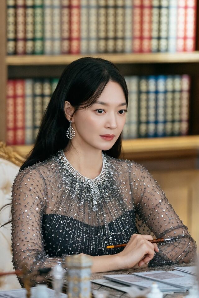 '재혼황후' 신민아 스틸./월트디즈니 컴퍼니 코리아