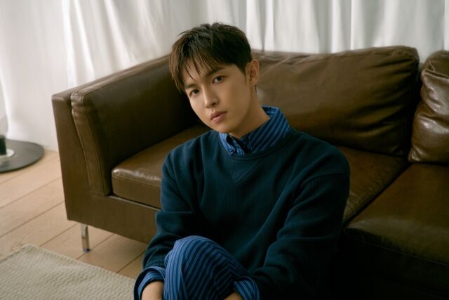 가수 김재환 싱글 콘셉트 포토 / 웨이크원