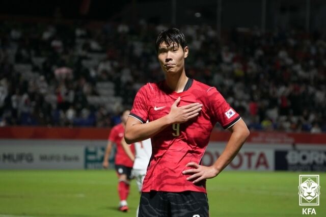 이영준이 25일 파로마 미즈호 럭비경기장에서 열린 2026 아이치-나고야 아시안게임 베트남과의 8강전에서 득점 후 세레머니를 하고 있다./대한축구협회 제공
