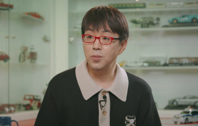 이동진 평론가 / 유튜브 채널 'B tv 이동진의 파이아키아'