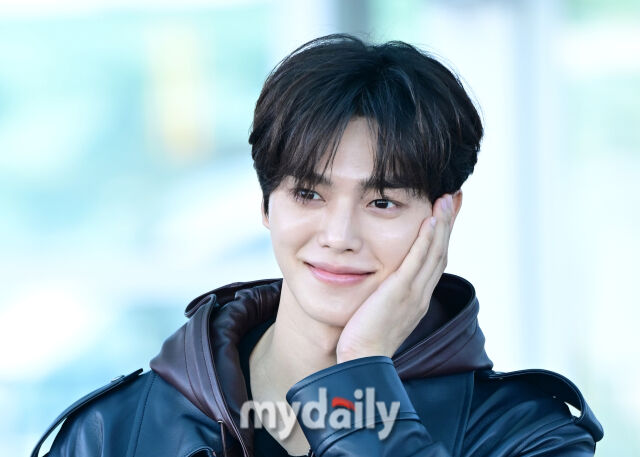 ▲ 멈춘 심장도 뛰게 만드는 멋진 눈빛