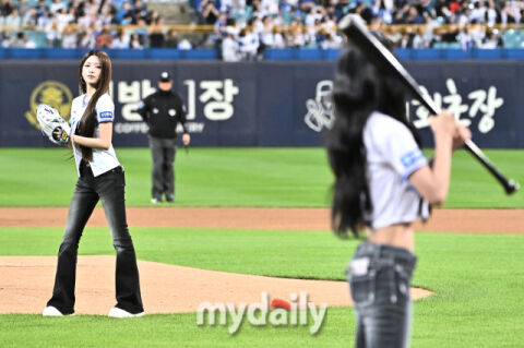 [MD포토] 리센느 제나, '원이 언니 내 공 쳐봐~'
