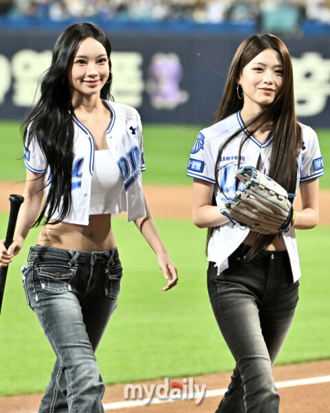 [MD포토] 리센느 원이-제나, '라이온즈 유니폼 입고'