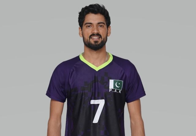 2026-27시즌 한국전력에서 아시아쿼터 선수로 뛰게 되는 우스만(파키스탄)은 1일 열린 인도와 2026 아이치·나고야 아시안게임 남자배구 8강전에서 13점을 올리며 파키스탄의 4강행에 힘을 실었다./파키스탄배구협회(PVF) 공식 홈페이지 캡처
