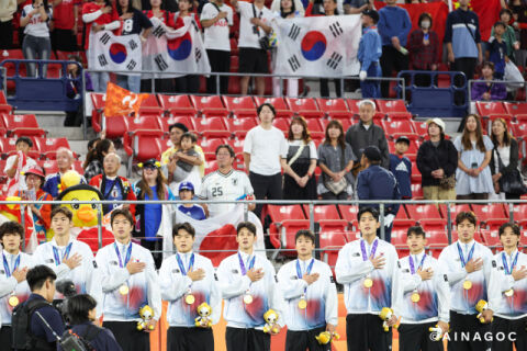 '도대체 왜 이러나' 이번엔 태극기 게양 사고&hellip;'목적지 오도착&rarr;북한 국가&rarr;버스 노쇼' 이어 또 막장 운영 [2026AG]