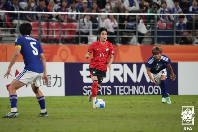 양민혁이 3일 아이치현 도요타 스타디움에서 펼쳐진 일본과의 ‘ ‘2026 아이치·나고야 아시안게임’ 남자 축구 결승전에서 드리블을 하고 있다./대한축구협회 제공