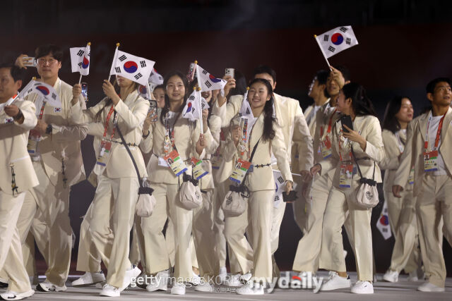 폐회식에 참가한 한국 선수단./게티이미지코리아