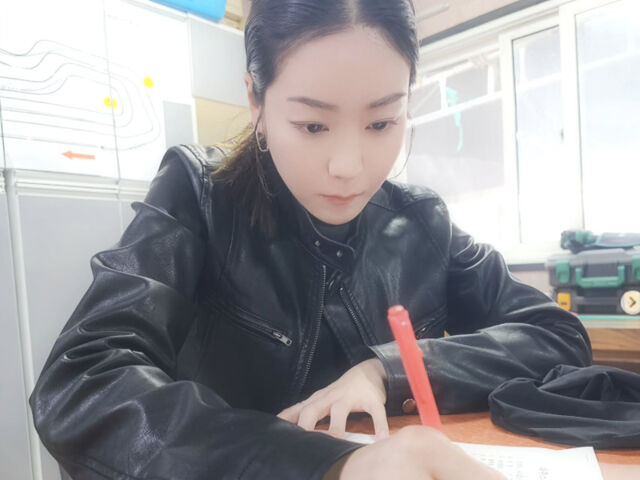 이세창의 딸이 카트에 도전했다. / 이세창 소셜미디어 