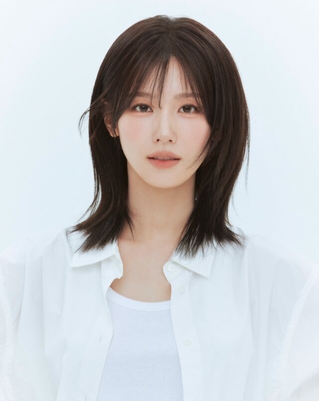 아이들 미연 / 큐브엔터테인먼트