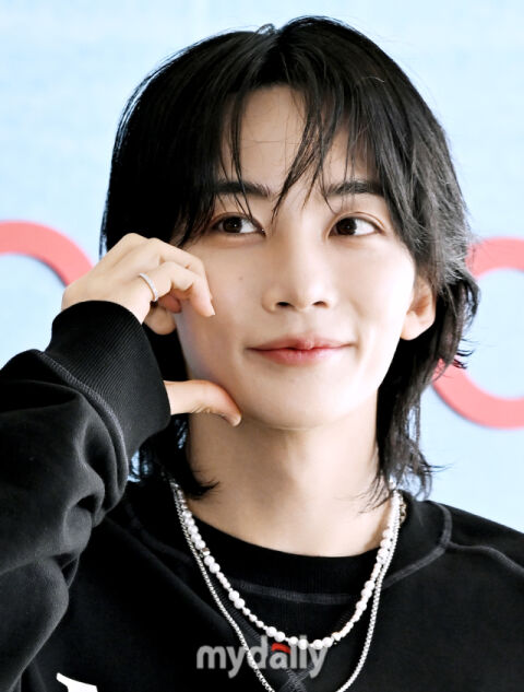 [MD포토] 세븐틴 정한, '미소에 설렘'