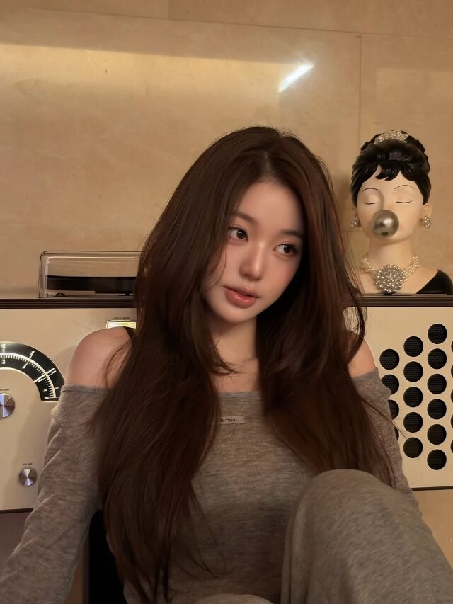장원영이 남다른 스케일의 일상을 공개하며 다시 한번 '영앤리치' 면모를 과시했다. / 장원영 SNS