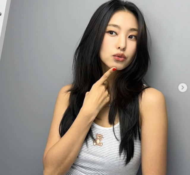 씨스타 보라가 지난 7일 공개된 유튜브 채널 ‘노빠꾸탁재훈’의 ‘보라, 이젠 Ma boy 말고 Ma husband를 찾아야 할 씨스타 맏언니’ 영상에 출연해 솔로 데뷔 근황과 연애사에 대해 솔직한 입담을 뽐냈다./유튜브 채널 ‘노빠꾸탁재훈’