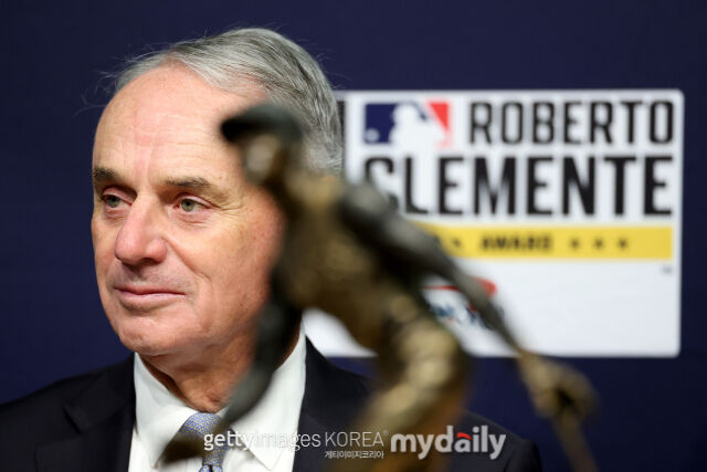 롭 만프레드 메이저리그(MLB) 커미셔너. MLB 사무국은 9일(한국시각) 선수노조에 정규시즌 경기 수 축소 방안을 제안했다./게티이미지코리아