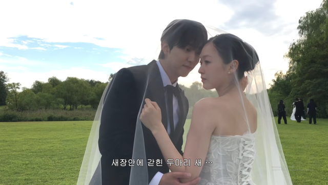 배우 겸 감독 이유진(왼쪽)과 차경은의 웨딩 화보 / 유튜브 '경은'