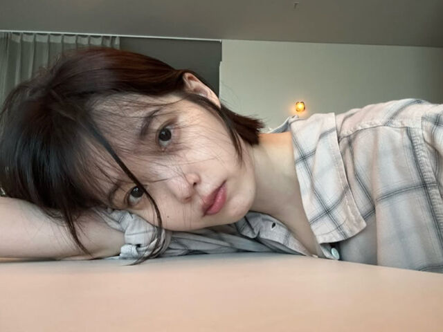 아이유와 변우석의 10년 인연이 뒤늦게 알려졌다. / 아이유 소셜미디어