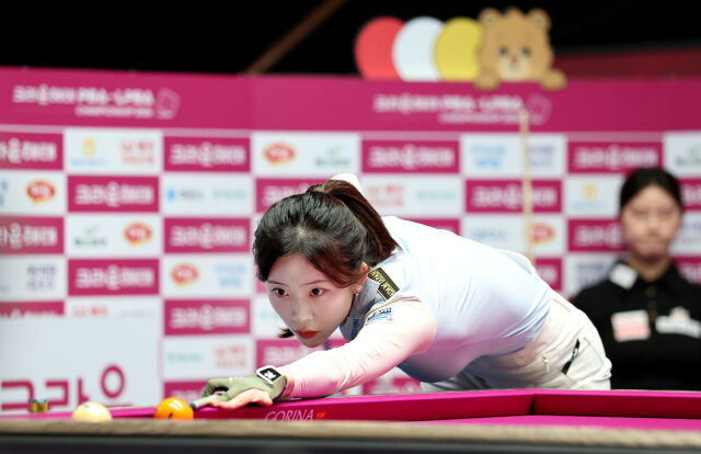 정수빈(NH농협카드)이 11일 경기도 고양시 ‘고양 킨텍스 PBA 스타디움’에서 열린 프로당구 2026-27시즌 4차 투어 ‘크라운해태 PBA-LPBA 챔피언십’ LPBA 결승전 이미래(하이원리조트)와의 맞대결에서 세트스코어 4-2로 승리했다./PBA 제공