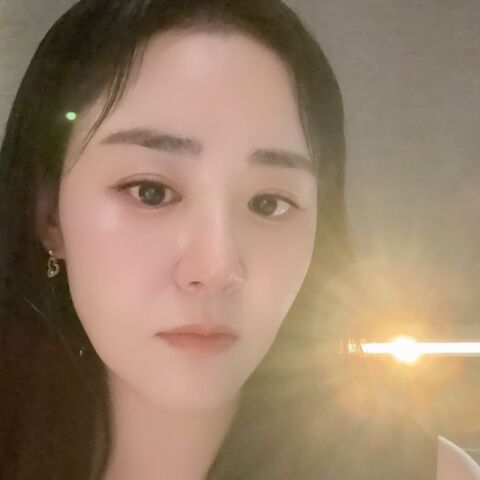 '정평&hearts;' 문근영, 초근접에도 굴욕은 없다&hellip;결혼 3개월 만에 더 어려졌네