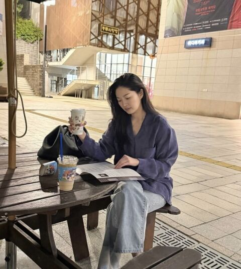'전진&hearts;' 류이서, 셔츠+청바지로 끝낸 외출&hellip;이렇게 청초할 일이야?