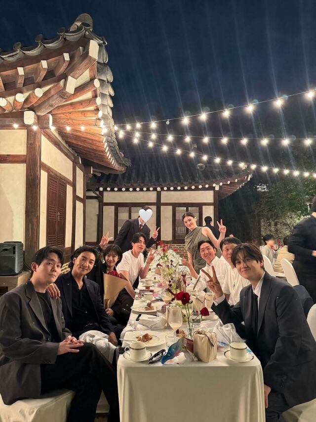 김범이 공개한 김용지 결혼식./김범 인스타그램