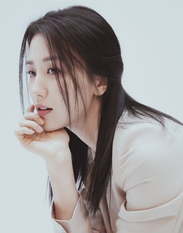 박하선 / 블리츠웨이엔터테인먼트