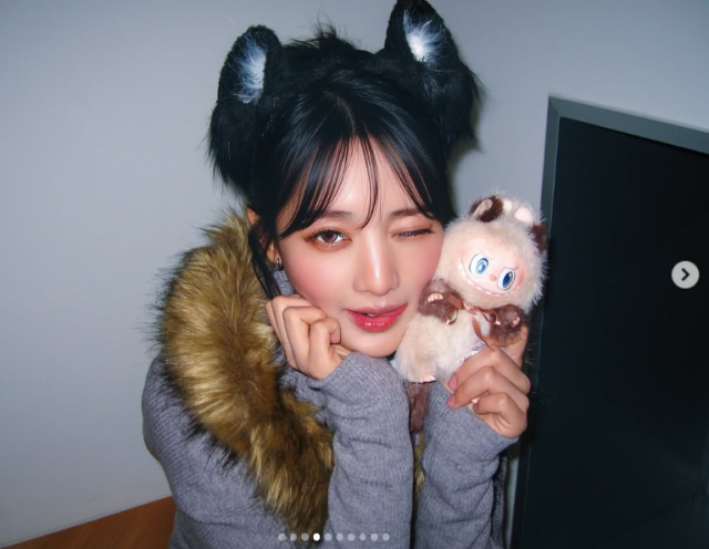 민니는 지난 14일 자신의 SNS에 “too cute to be a monster(괴물이라기엔 너무 귀여운)”라는 글과 함께 여러 장의 사진을 공개했다. /민니 소셜미디어