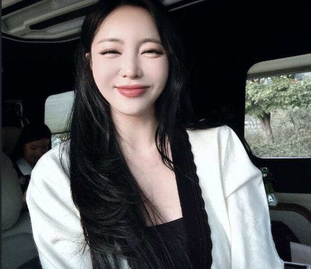 홍진영/소셜미디어