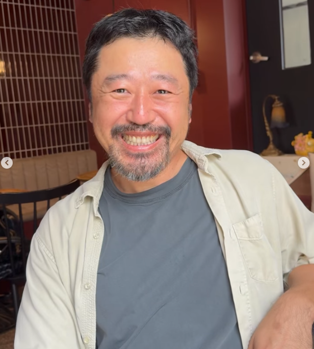 영화 '관상', '마더', '곡성', '베테랑2' 등의 포스터를 제작한 유명 영화 포스터 디자이너 박시영이 대외 활동 잠정 중단을 선언했다. /박시영 소셜미디어