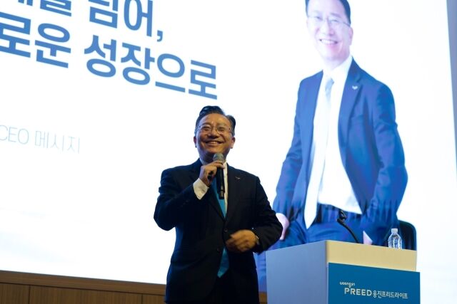 문호상 웅진프리드라이프 대표이사가 ‘웅진프리드 비전포럼 2027’에서 성장전략을 발표하고 있다. /웅진프리드라이프