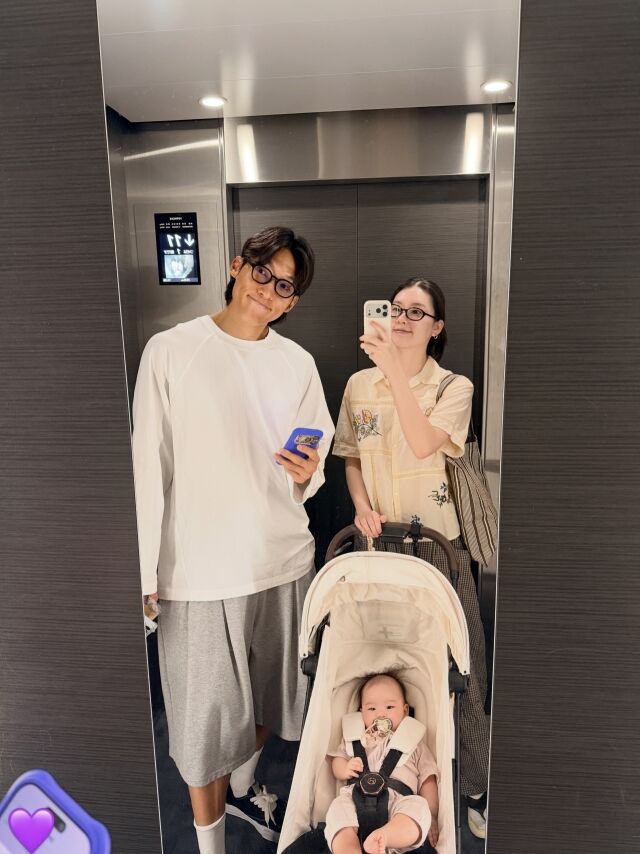 모델 김진경과 축구선수 김승규, 딸./김진경 소셜미디어