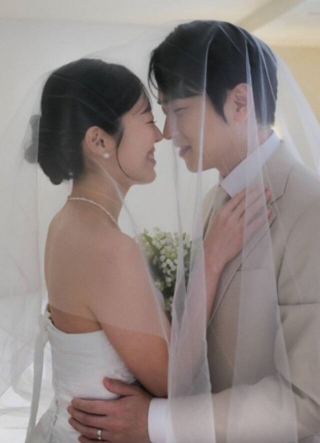 뮤지컬 배우 노희찬(38)이 동료 배우 최미소(37)와 결혼을 발표하며 새로운 인생의 출발을 알렸다. / 노희찬 팬카페