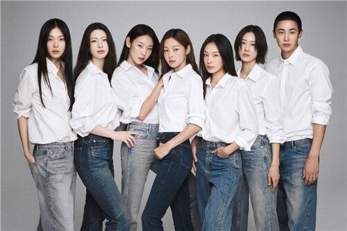 한혜진, 이현이, 김진경 등./에이처 엔터테인먼트