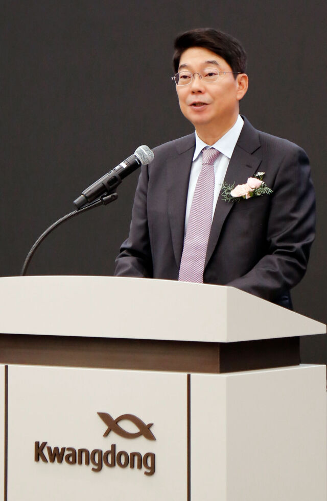 최성원 광동제약 대표이사 회장. /광동제약