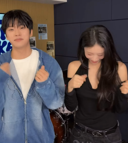 지연 / 보이드 SNS