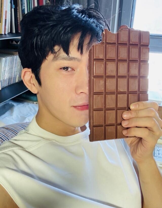 징보란/소셜미디어