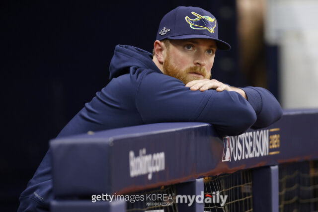 MLB 탬파베이는 밀워키와 월드시리즈에서 '에이스' 드류 라스무센에게 휴식일을 하루 더 주기로 했다. 라스무센은 2차전 선발 등판이 유력하다./게티이미지코리아