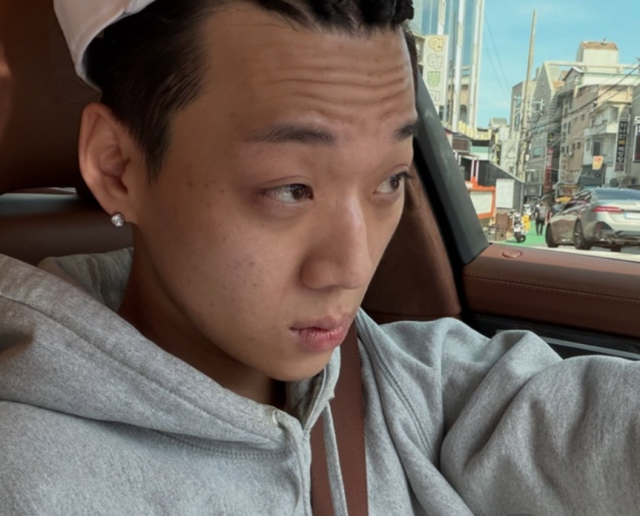 오랜 연애 끝에 지난 18일 결혼식을 올린 래퍼 양홍원이 닷새 만에 대형 악재를 맞았다. /양홍원 소셜미디어
