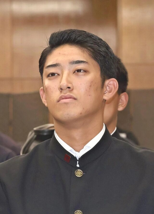 오다 쇼키가 요미우리 자이언츠에 1순위 지명을 받은 순간의 모습./요미우리 자이언츠 SNS