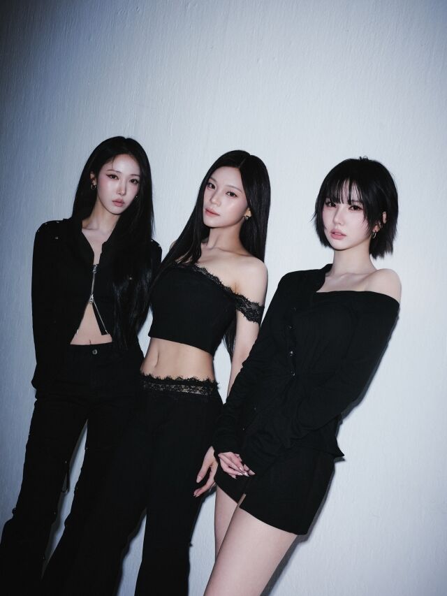 은하·신비·엄지 / 소셜미디어