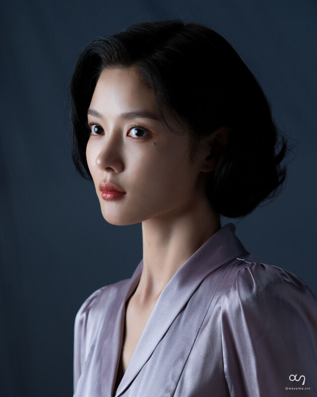 배우 김유정 / 어썸이엔티