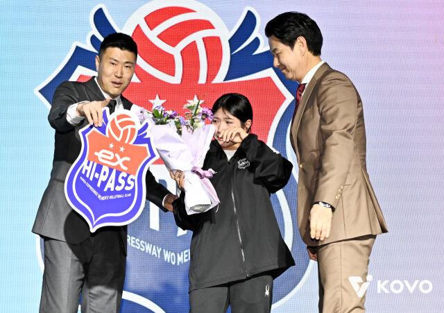 한국도로공사 지명을 받은 리베로 나민지./KOVO 제공