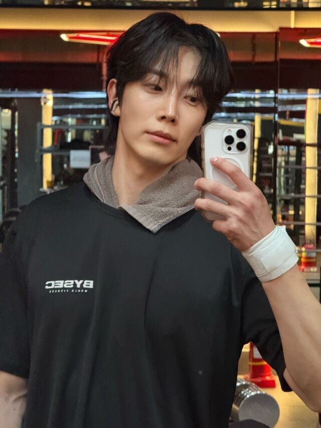 정원규가 박지현과 결별한 이후 달라진 모습으로 근황을 전해 관심을 모았다. / 정원규 SNS