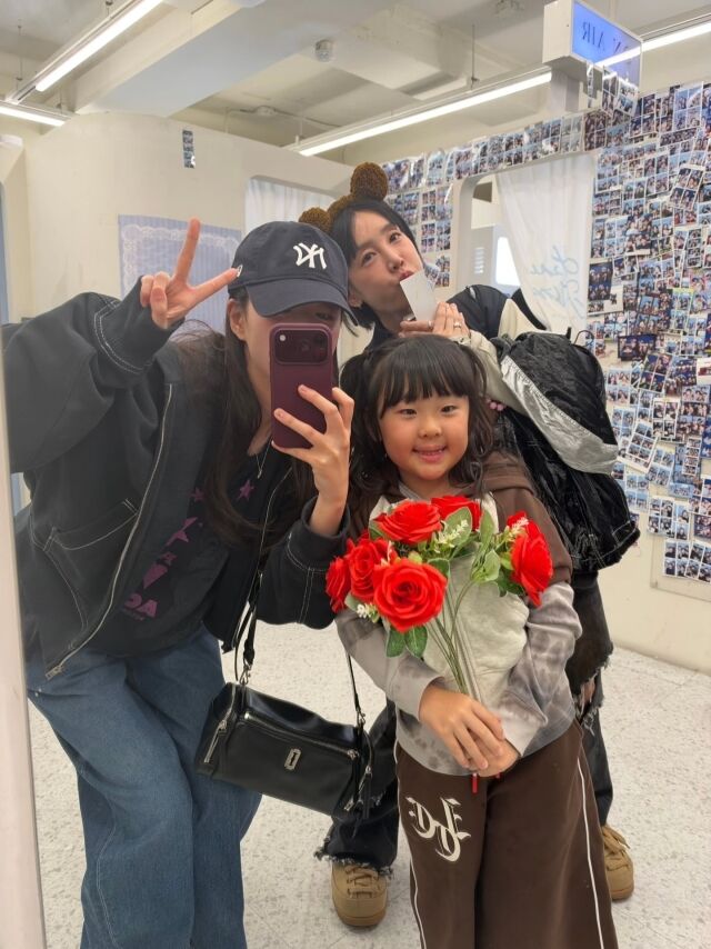 별이 딸 송이 양과 방송인 지예은의 특별한 우정을 공개했다. / 별 SNS