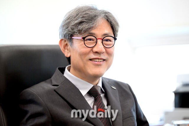 한남희 서울올림픽기념국민체육진흥공단 상임감사가 마이데일리와 인터뷰를 진행하고 있다./서울올림픽기념국민체육진흥공단=유진형 기자