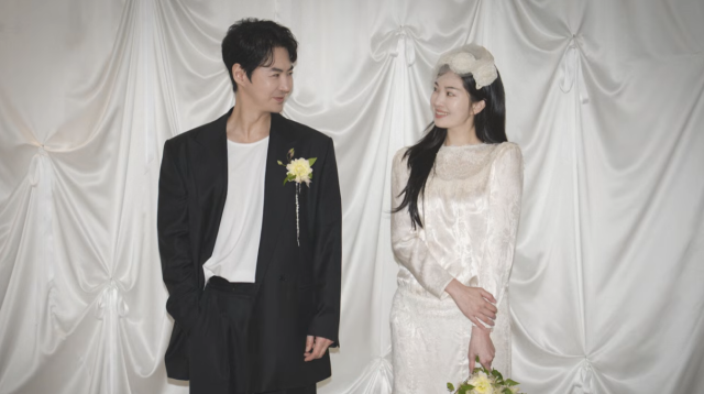 전진이 아내 류이서와 결혼 6주년을 기념하는 웨딩 촬영 도중 울컥한 심경을 고백했다. / 유튜브 채널 '내사랑 류이서'