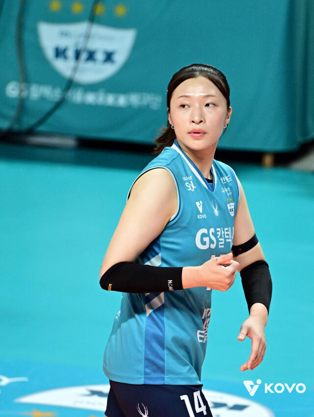 GS칼텍스 김지원이 31일 오후 4시 장충체육관에서 펼쳐진 GS칼텍스와의 ‘HK흥국금융 2026~2027 V-리그’ 1라운드 개막전을 치르고 있다./KOVO 제공